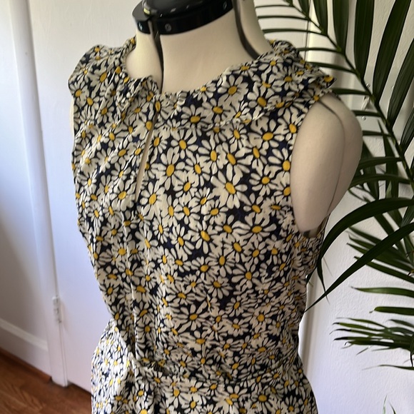 Anne Klein Summer Daisy Dress With Belt Size 10 - Picture 5 of 5